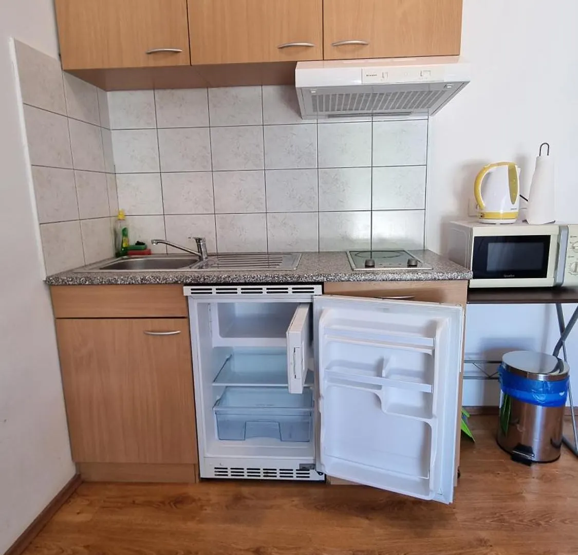 Apartment Apartmani Barbara Brsec